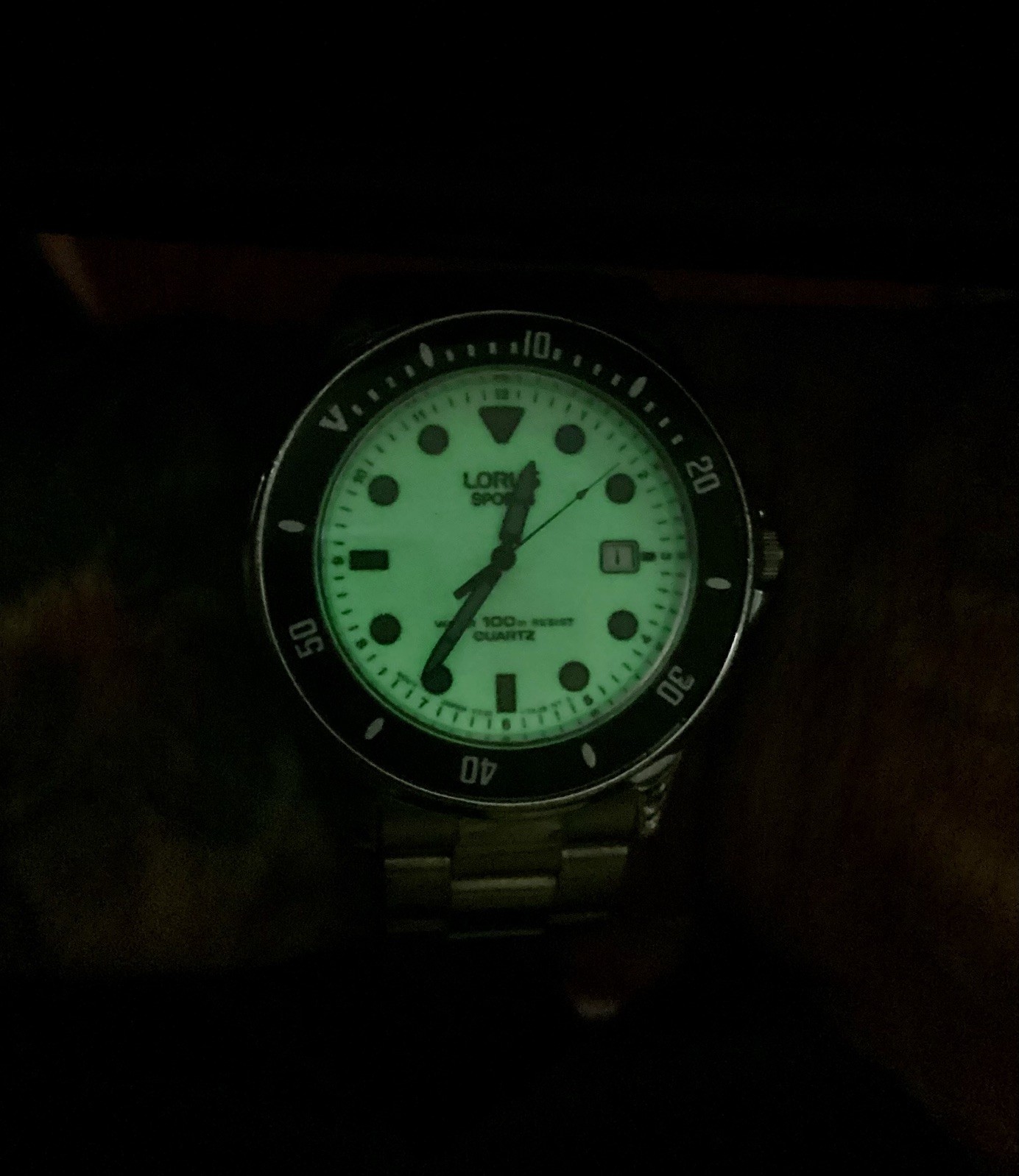 Lorus Sports Watch Men Silver Stainless St WR Batt Day Date Quartz Diver