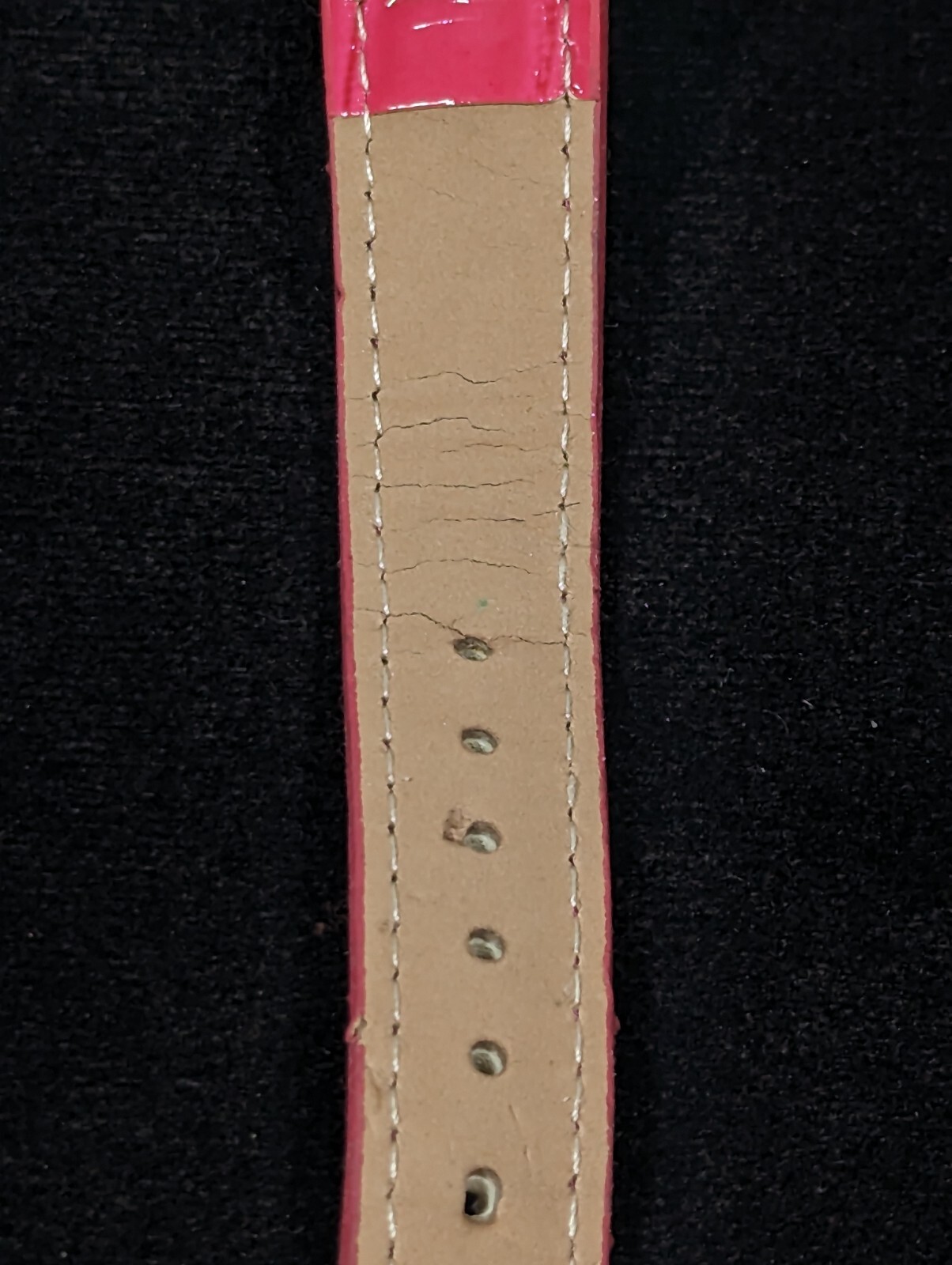 Womans White Dial Pink Bezel Silver Tone Case Pink Faux Leather Band Watch 7.5in