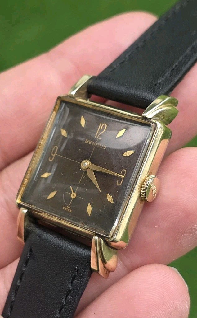 Vintage Benrus Crosshair Brown Dial Cal DM21 Men’s 26mm Wind Up Tank Watch