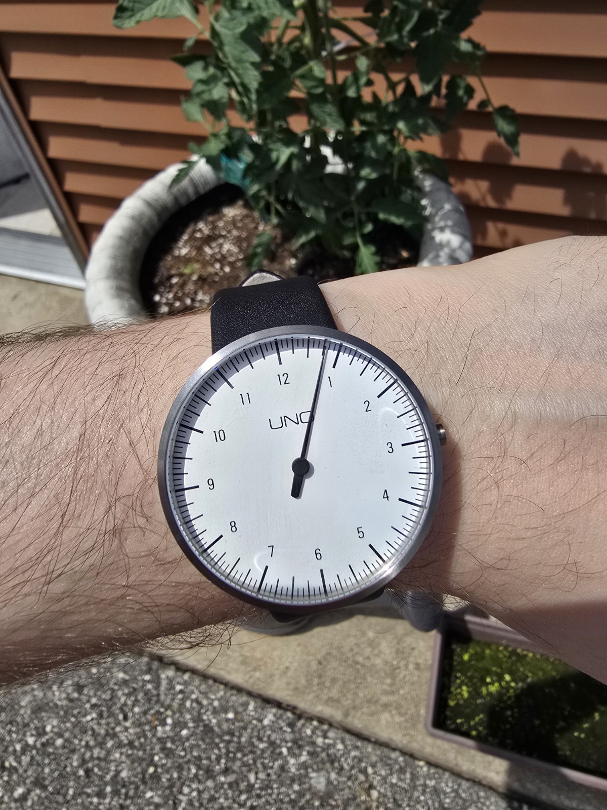 Botta Uno 551090 Quartz watch Titanium white dial made in Germany new battery.