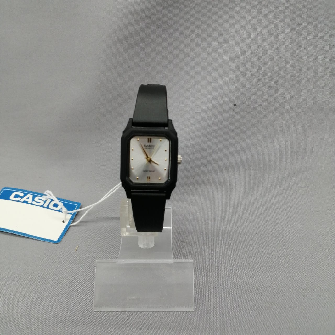 CASIO LQ-142 Watch