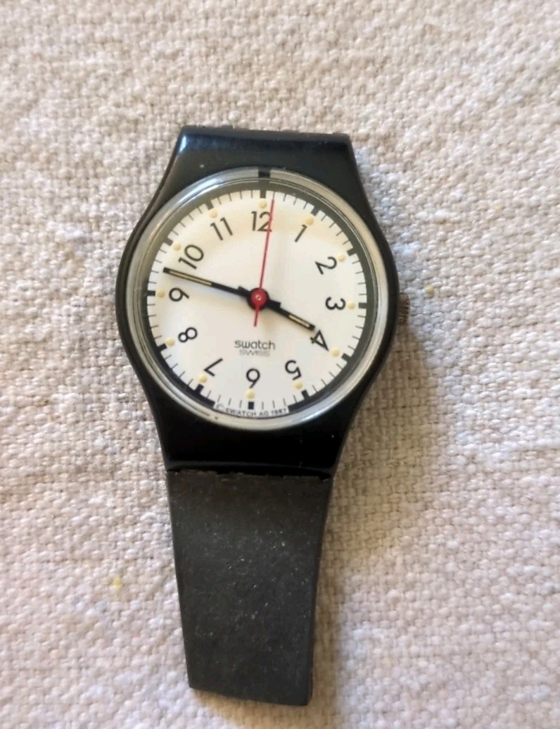 RARE Swatch Swiss Watch Ladies 5755 Vintage 1987 NEEDS A NEW BATTERY. WORKS!