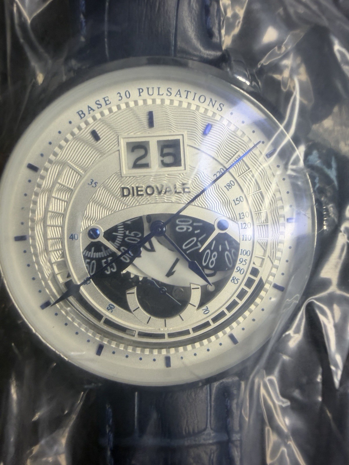 DIEOVALE Racing club-4 Quartz Watch 30m Date Blue Leather Strap 40-43.9mm