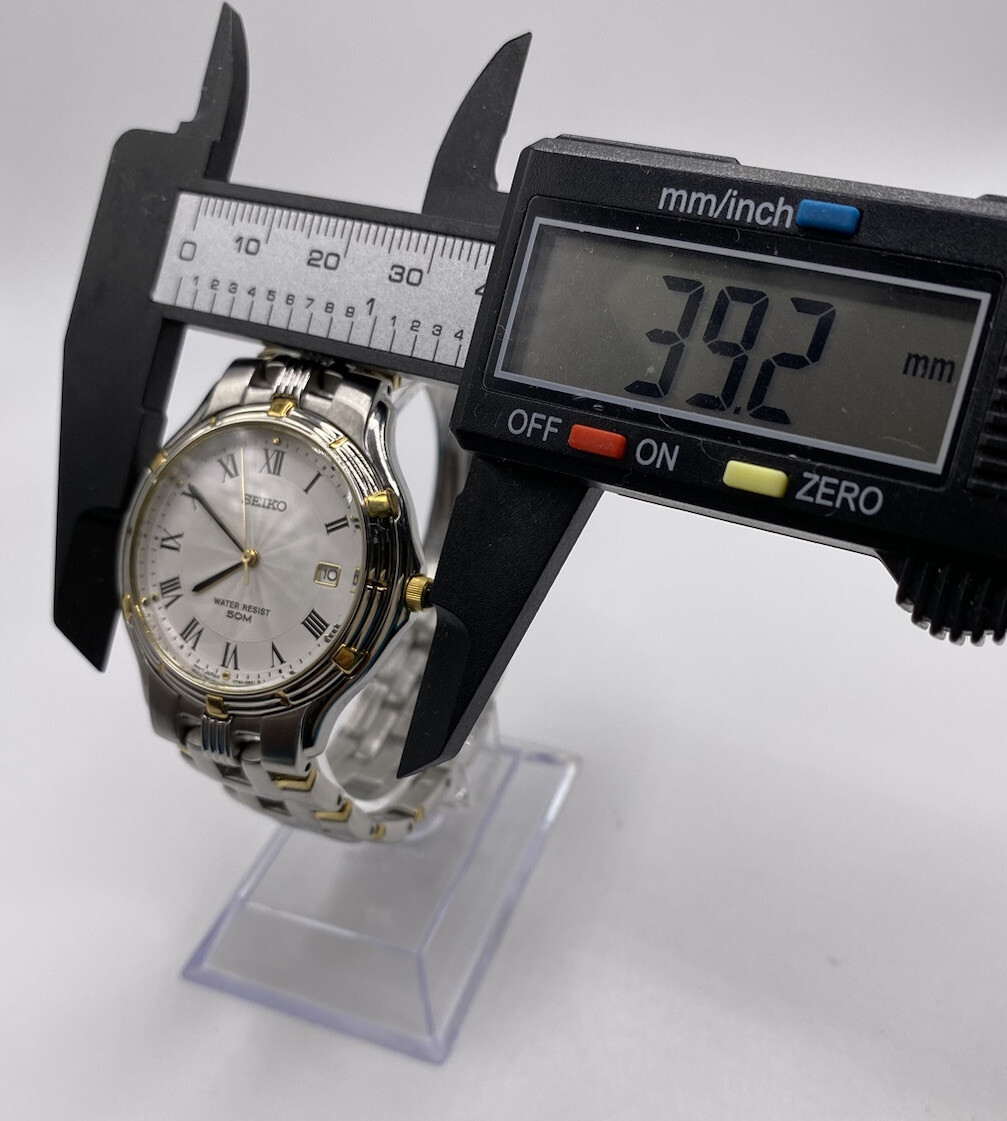 Vintage Seiko 5 Bar V732-0631 2 Tones Stainless Steel Men’s Date Dial Watch