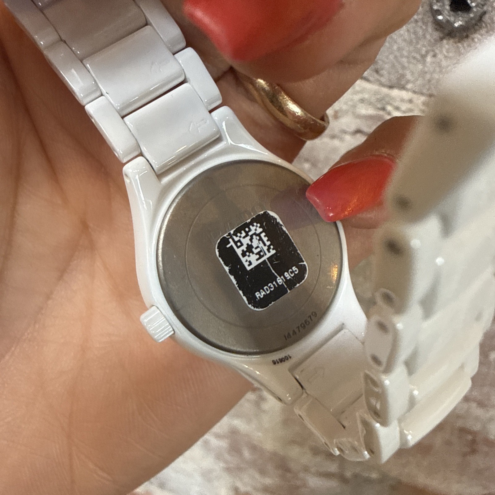 RADO True R27061902 White Ceramic Quartz Women’s Preowned missing links