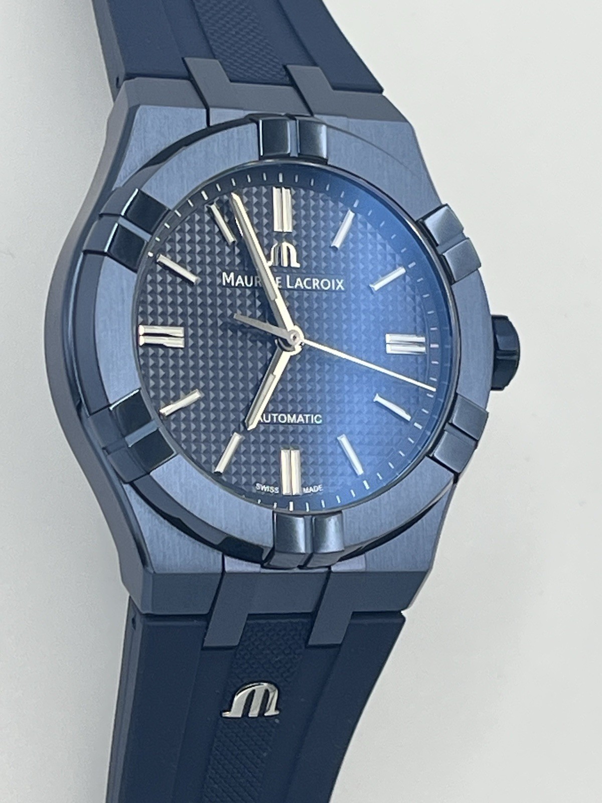 Maurice Lacroix Aikon Blue Pvd 39mm