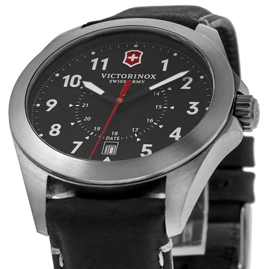 New Victorinox Swiss Army Heritage Quartz Black Dial Men’s Watch 241963