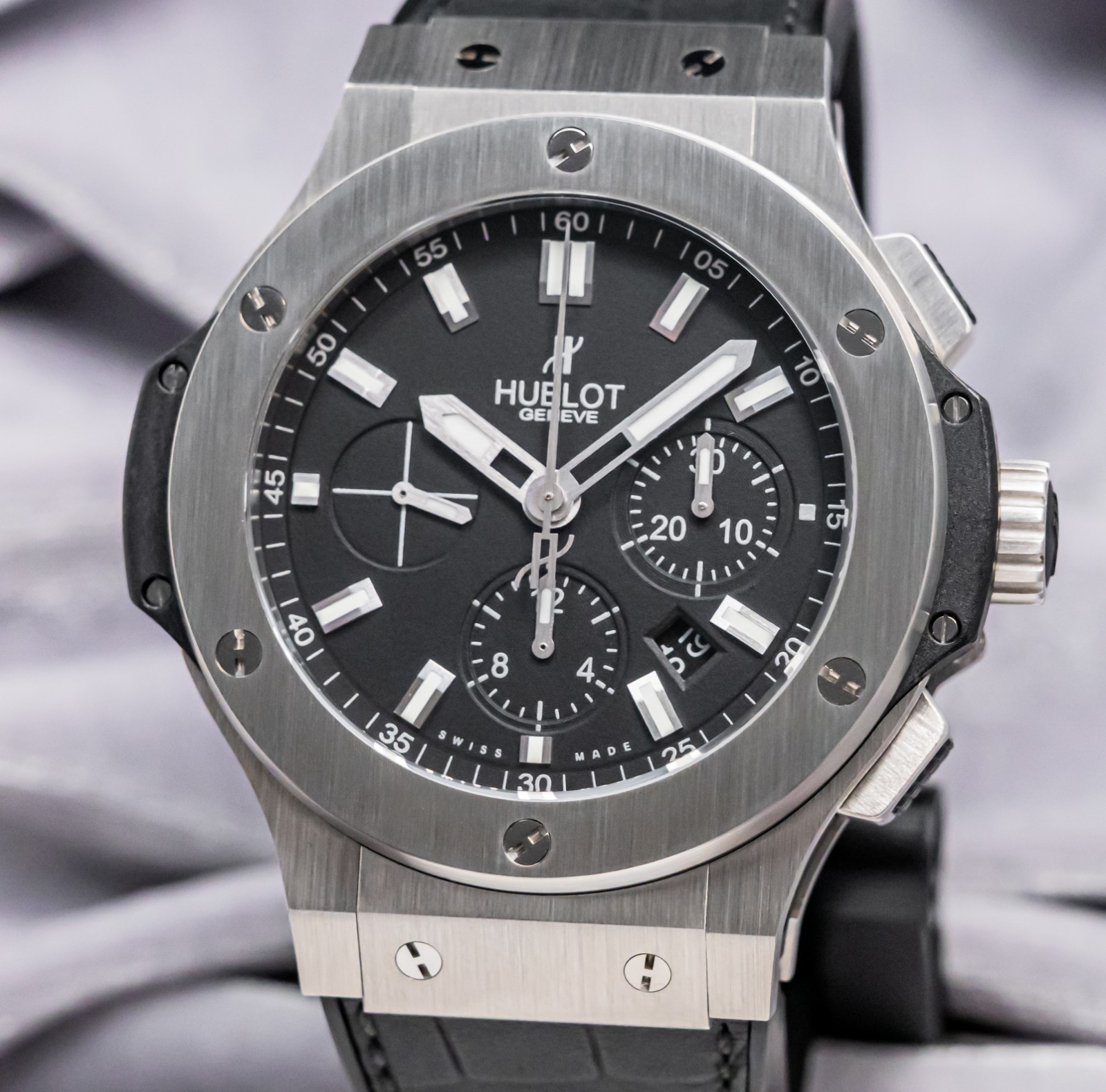 Hublot Big Bang Unico Ferrari Titanium & Carbon 45 mm Deploy 401.NJ.0123.VR
