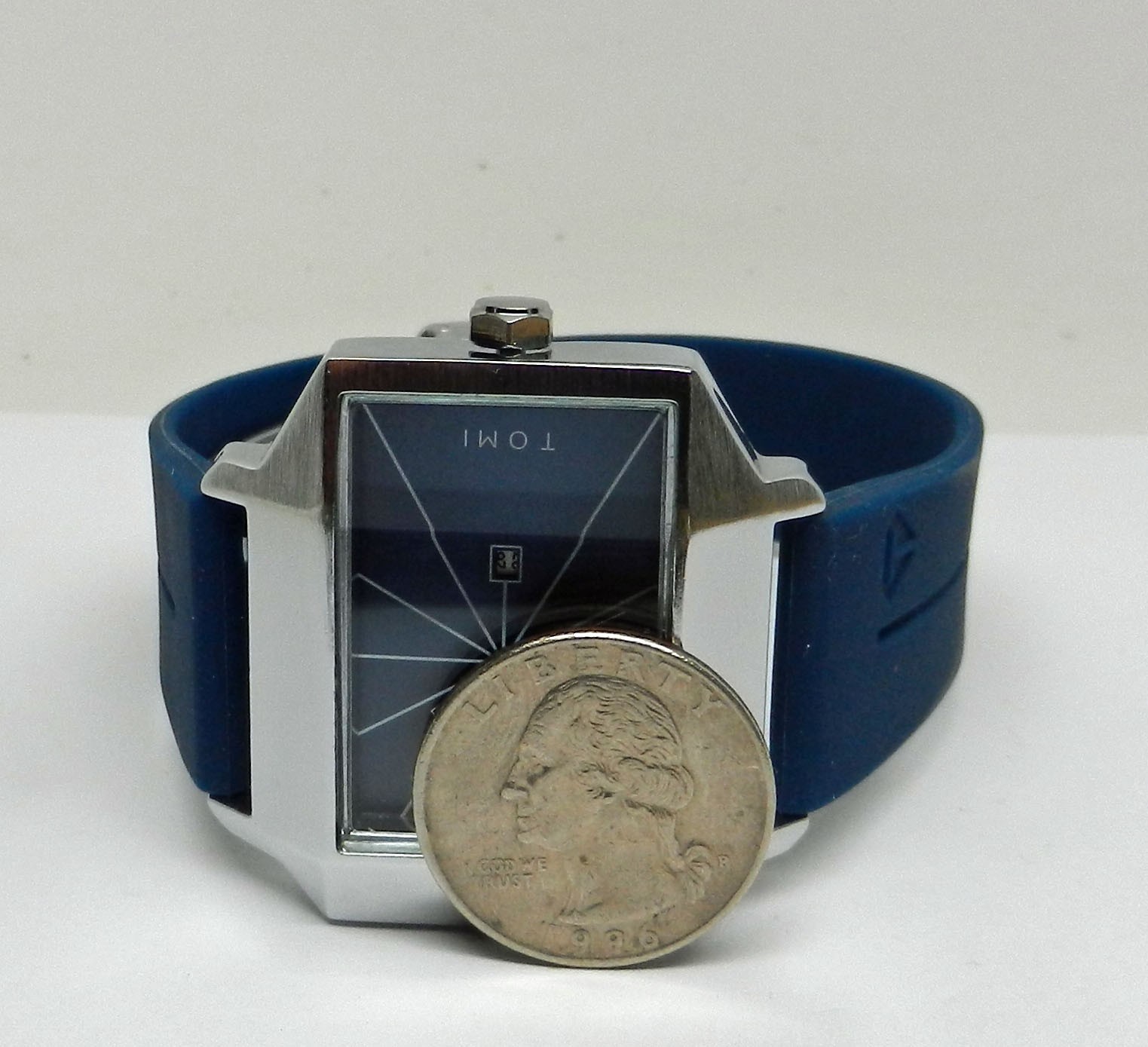 Men’s Remaster02 40mm Rectangular Blue Dial Brushed Finish Faceted Crystal Watch