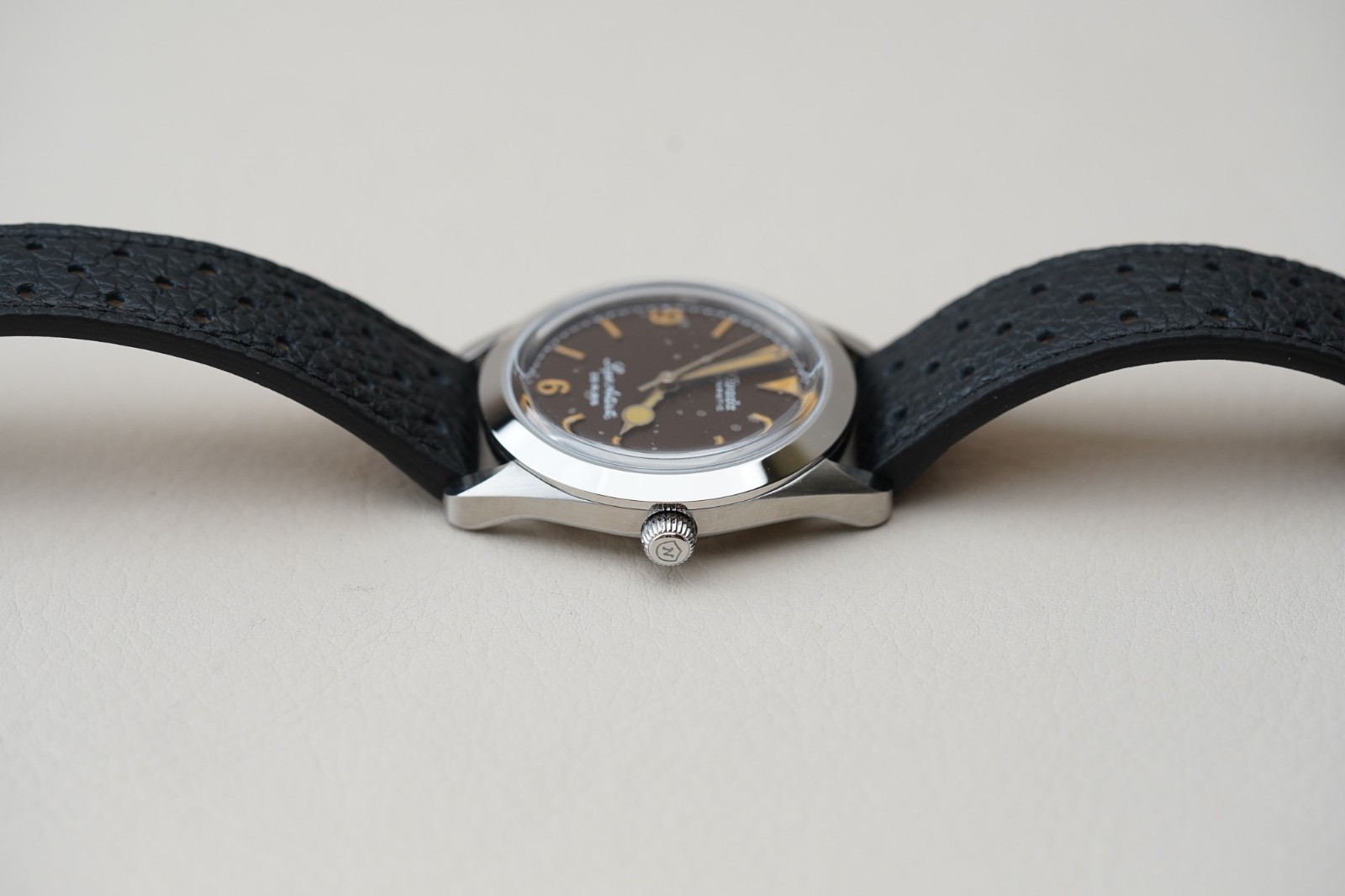 Nivada Grenchen Super Antarctic 3.6.9 Tropical 32031A10 Men’s 38mm Steel Watch