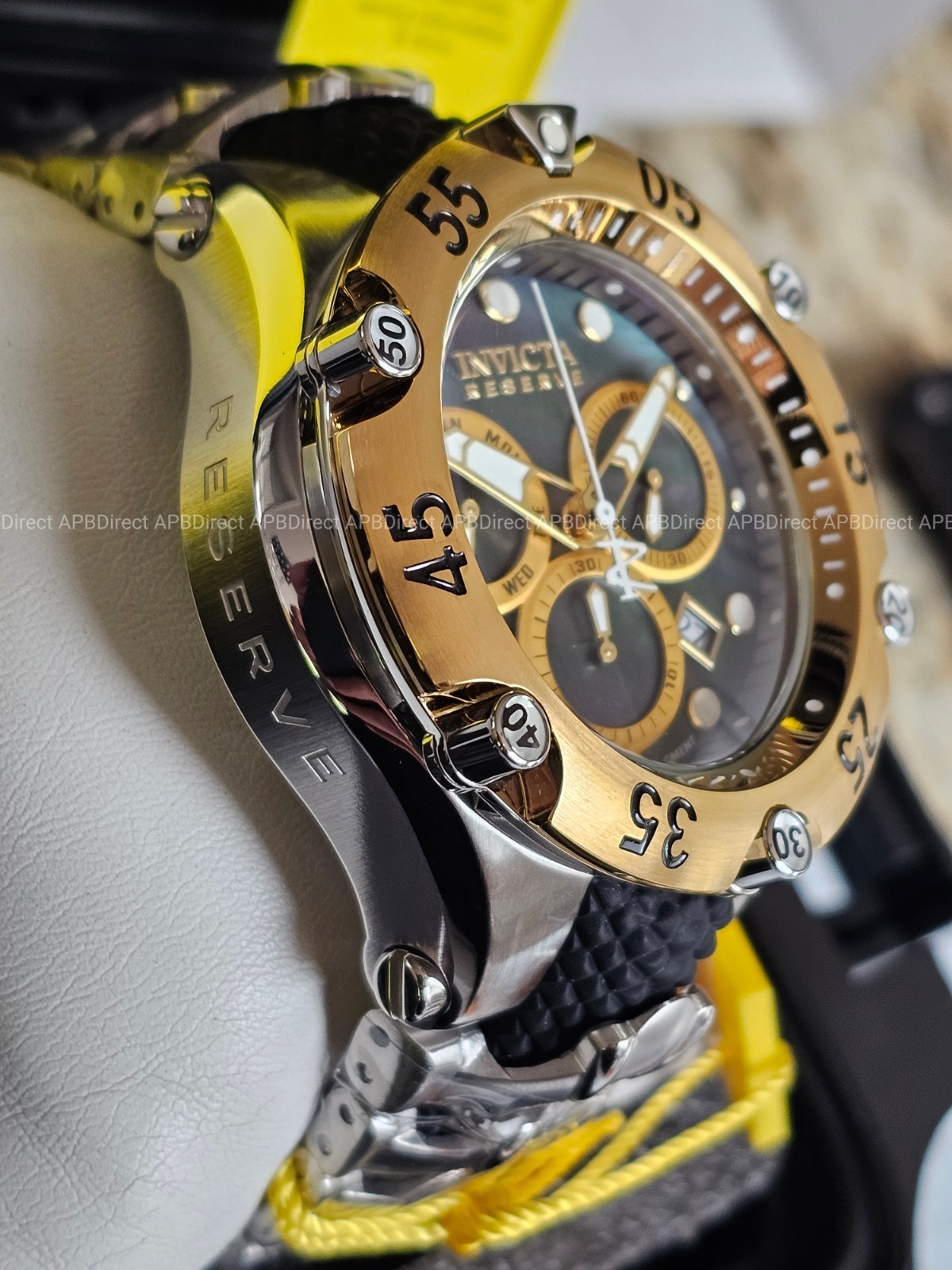 Invicta – Venom COBRA – Swiss Z60 Chronograph Mother-of-Pearl Dial – mens watch