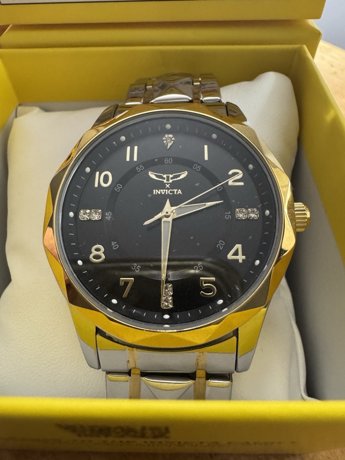 Invicta Specially 41mm Men’s Wrist Watch (retail $99.99). New with Box