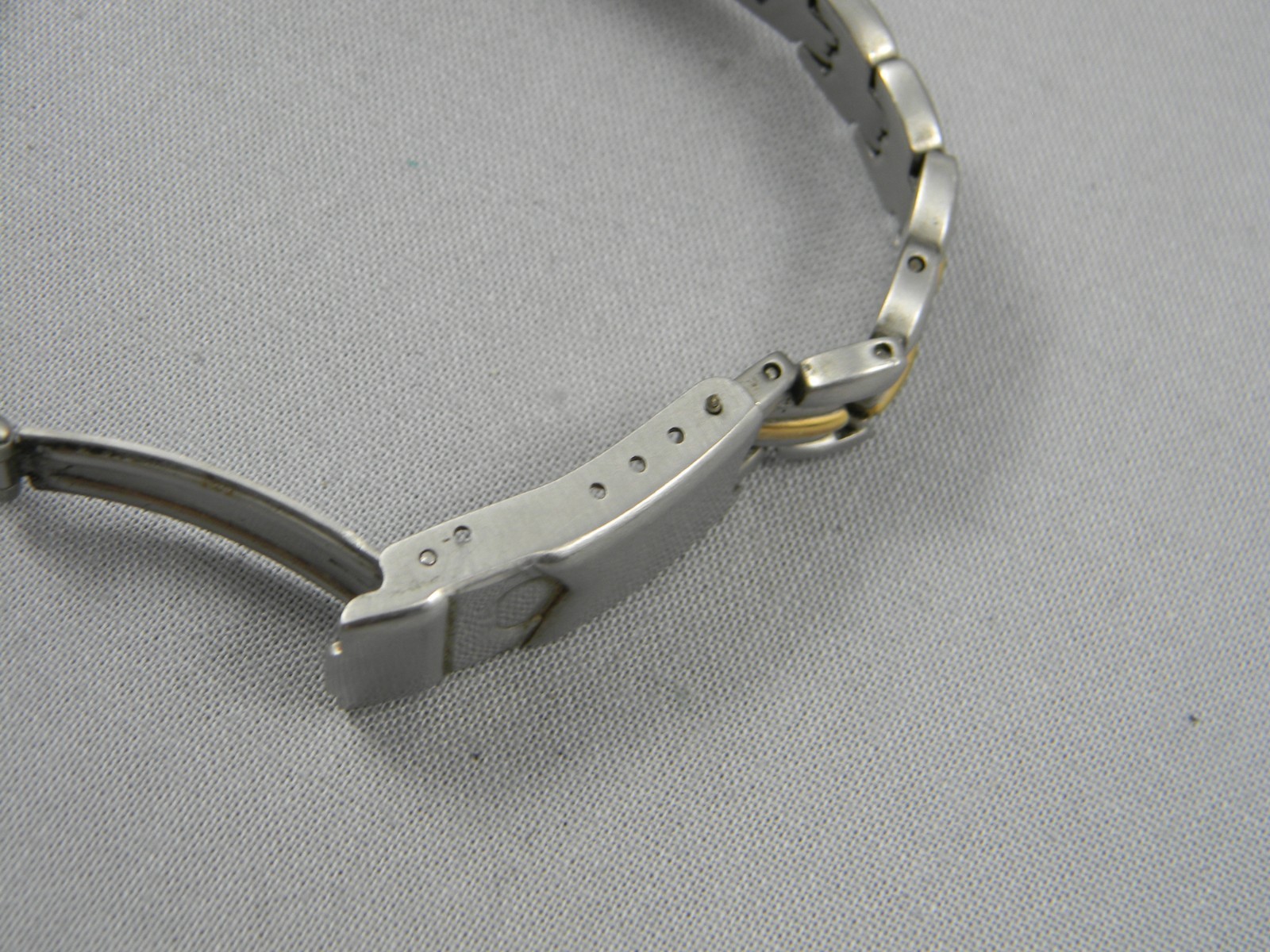 Elgin Steel Watch Women Diver Style 25mm Clasp Band 5.5″-5.75″ New Battery