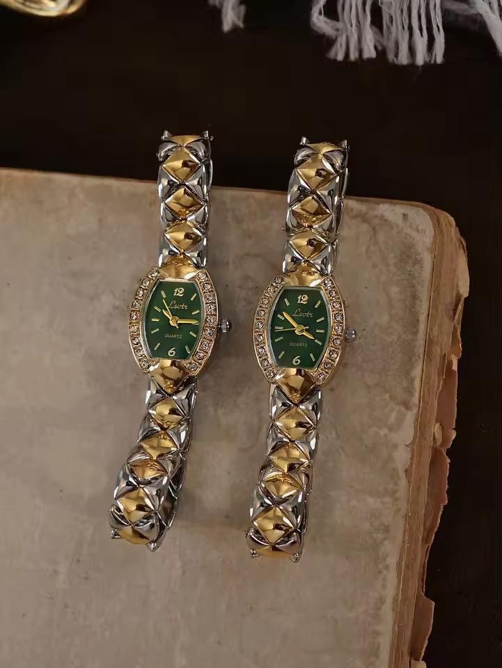 Women’s Dainty Watch Vintage Style Stainless Steel Barrel Case With Green Dial