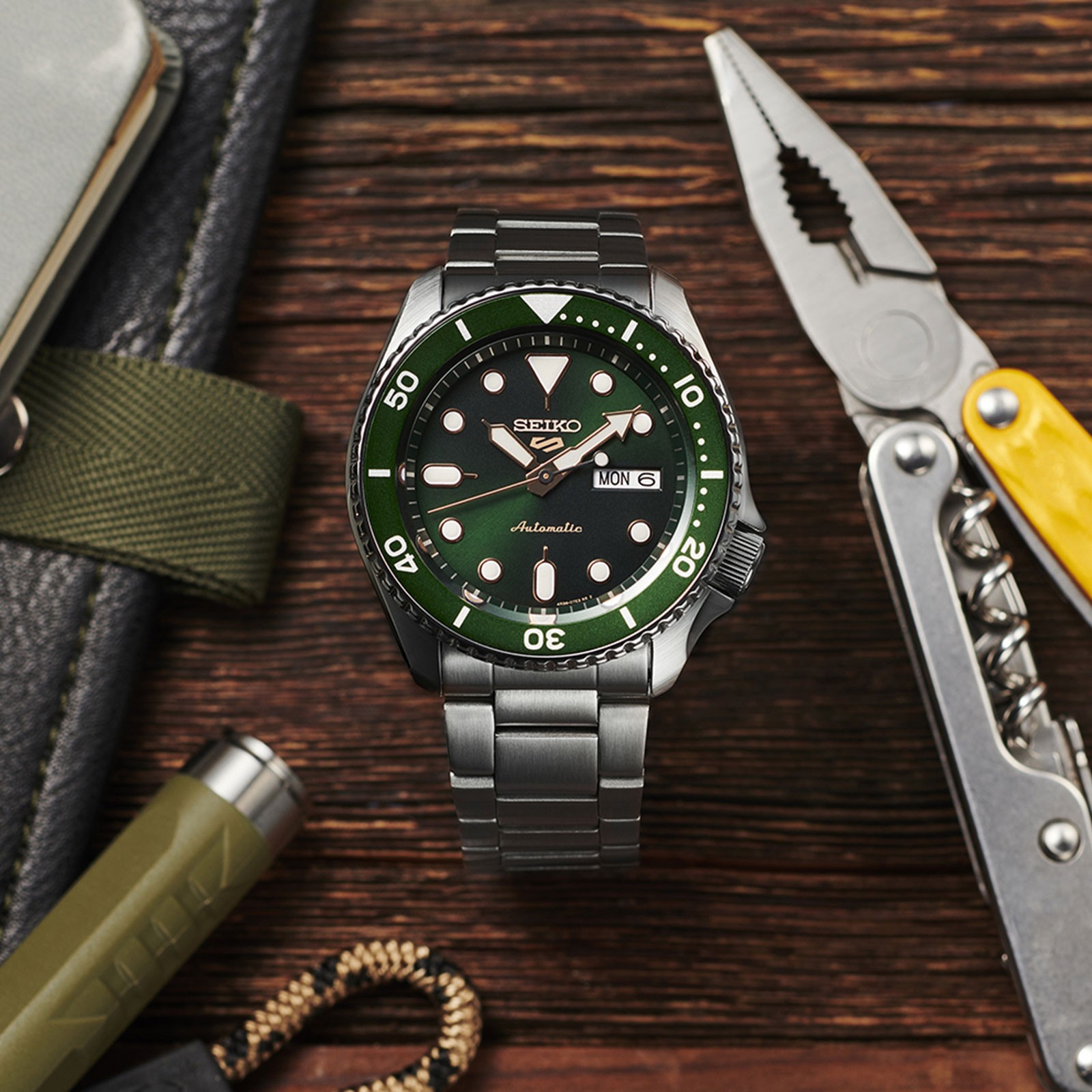Seiko 5 Sports SRPD63 42.5mm Green Dial Rose Gold Automatic Mens Watch Steel SKX