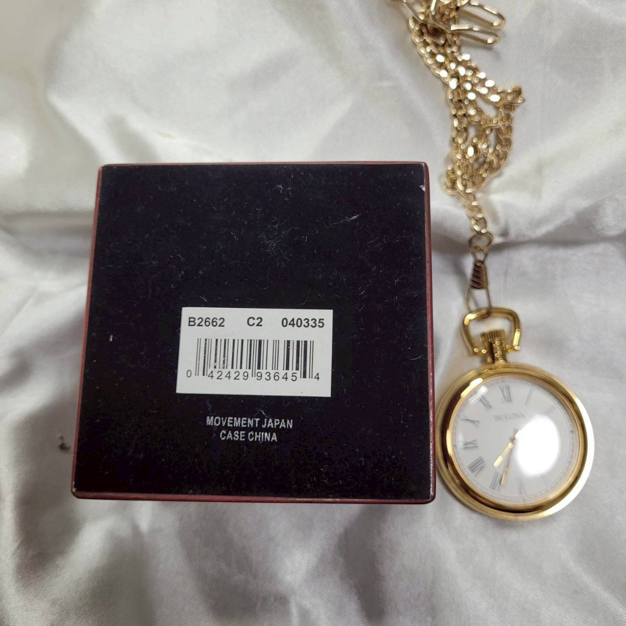 Bulova Ashton Gold-Tone Pocket Watch B2662 Quartz High-Gloss Mahogany Wood Box