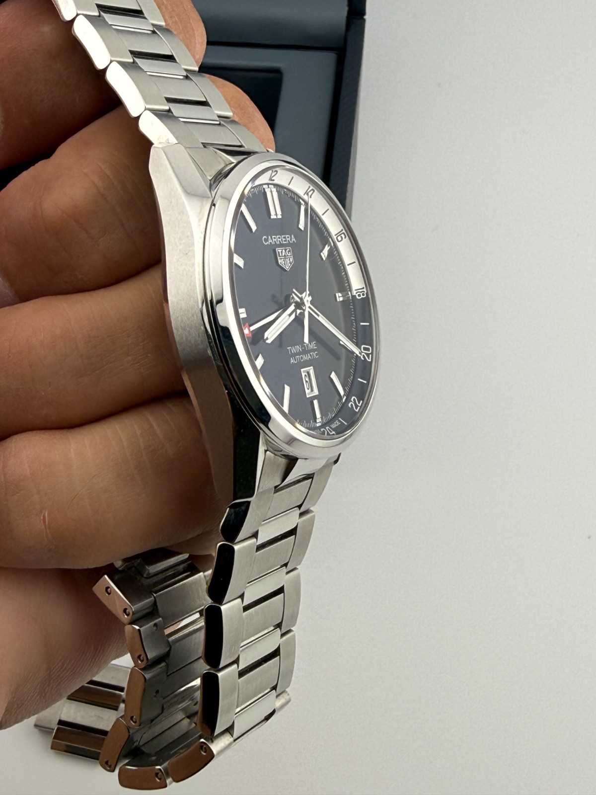 TAG Heuer Carrera Calibre 7 Twin Time Blue Sunray Dial Mens 41mm Watch