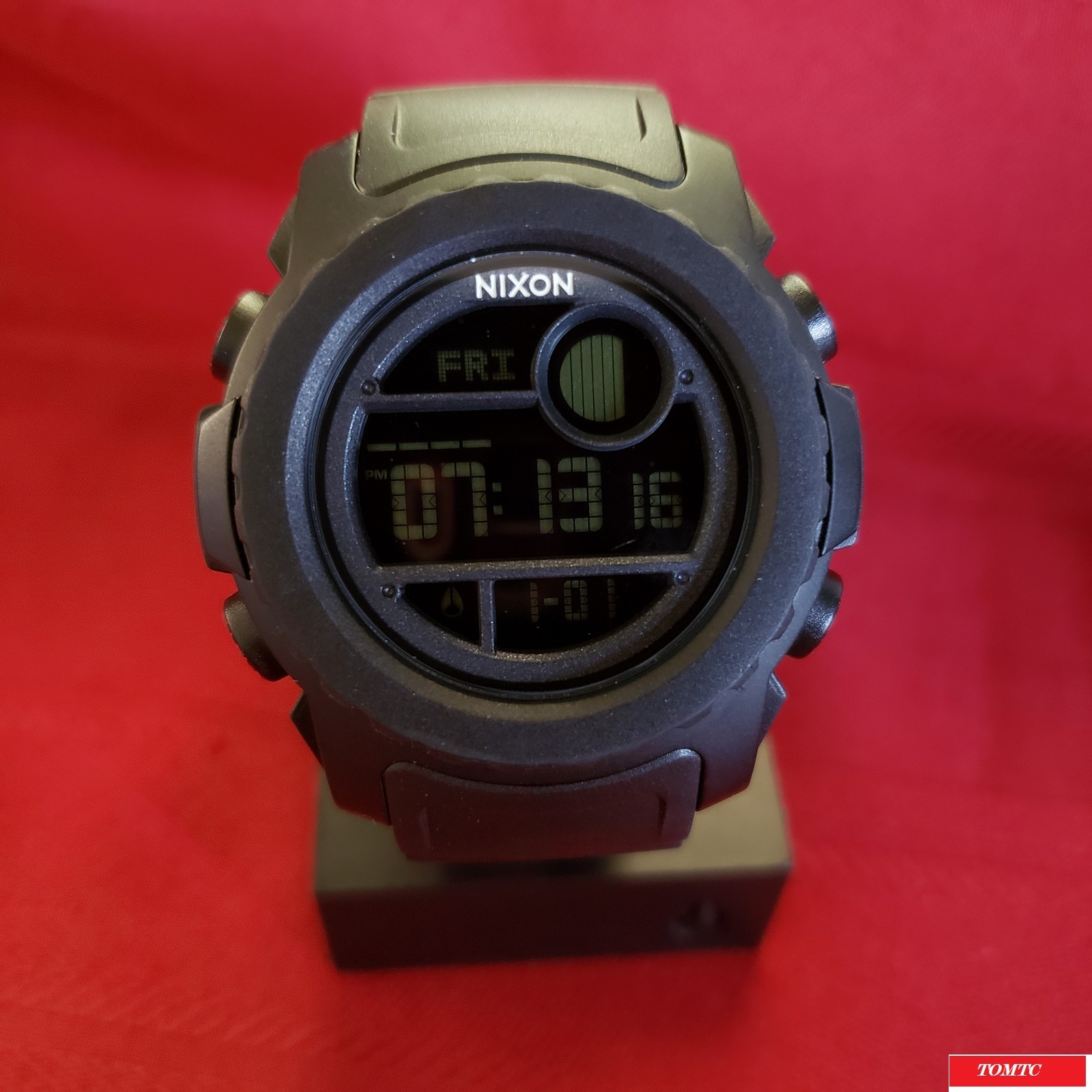 Nixon “The Super Unit” (Black) 200M Polycarbonate China Mvmnt & Blacklight [16B]