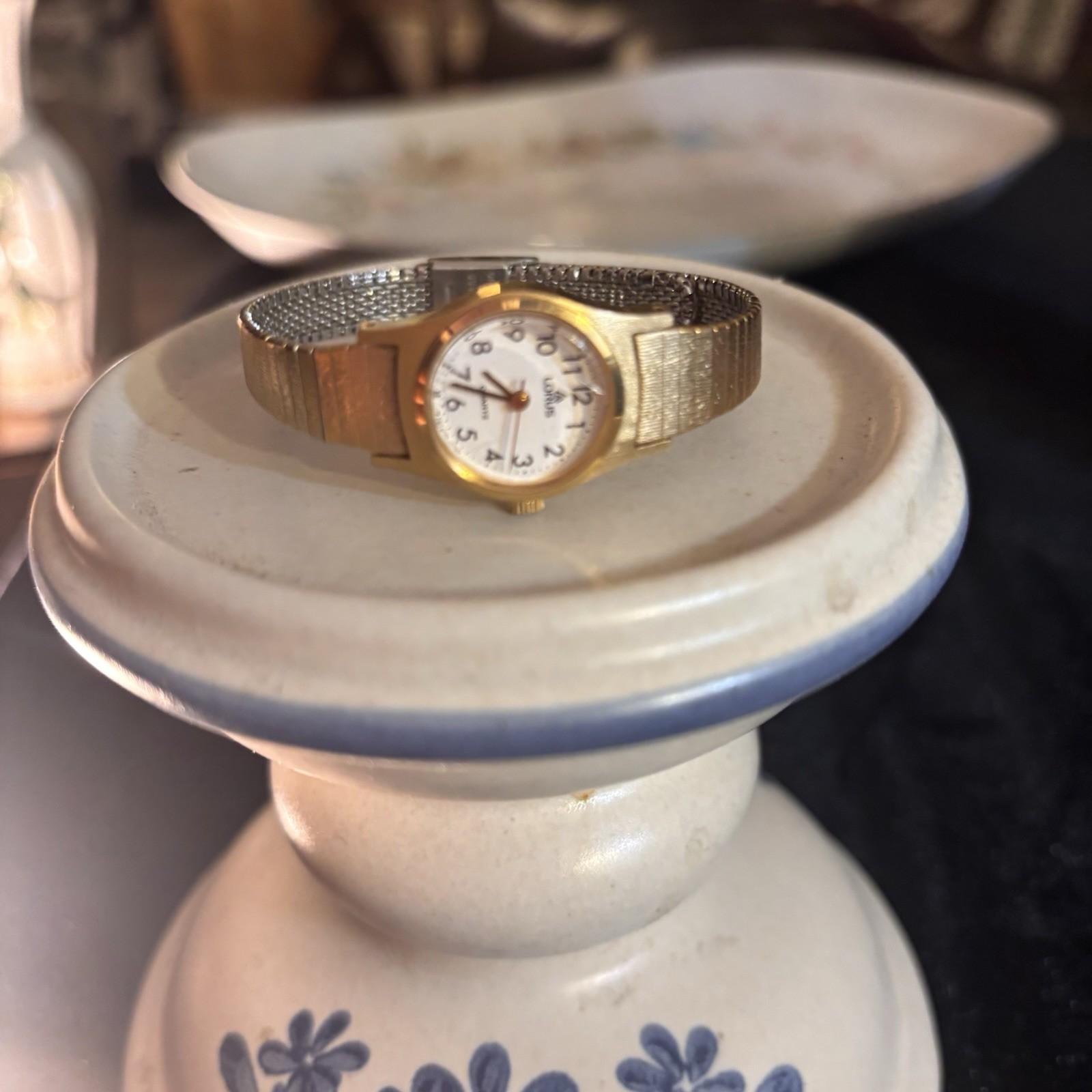 Vintage Lorus Women’s Gold Tone Quartz Watch Stretch Band – As Is / Untested