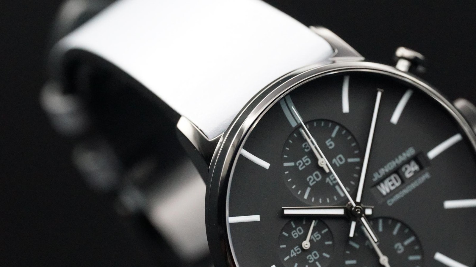 2025 Junghans FORM A Chronoscope English Date 27/4371.01 42mm