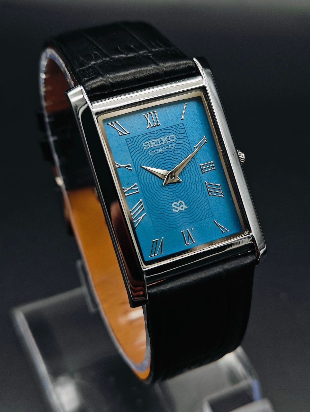 Rare Vintage Seiko Slim Quartz Men’s Wrist Watch