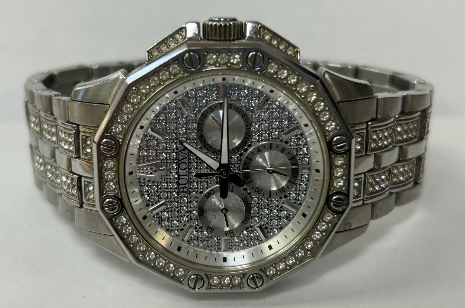 (MA6) Bulova Octava Gem Set Calendar Quartz Wrist Watch Ref 96C134