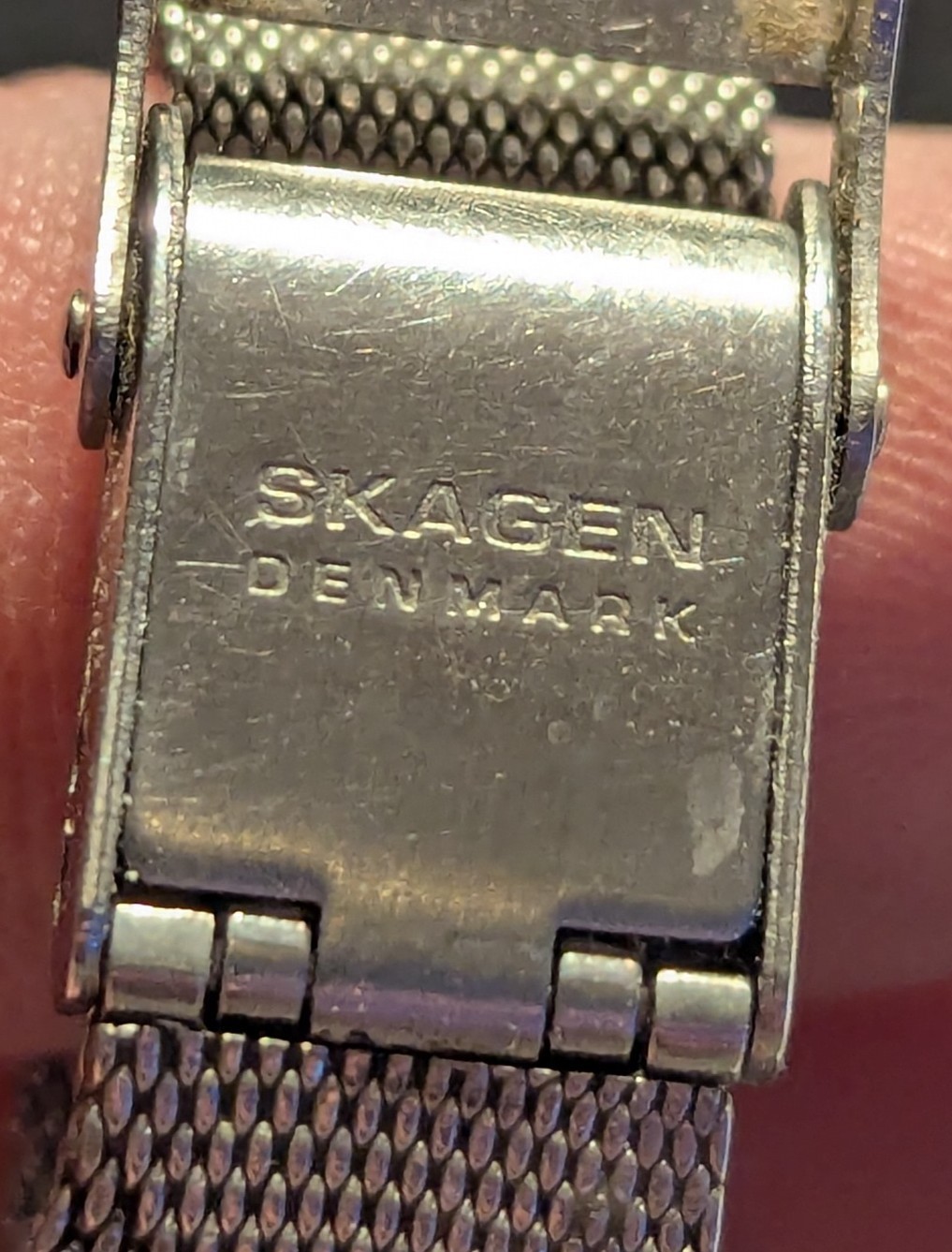 Vintage Two-toned Skagen Ladies’ Dress Cocktail Mesh Band Watch Not tested
