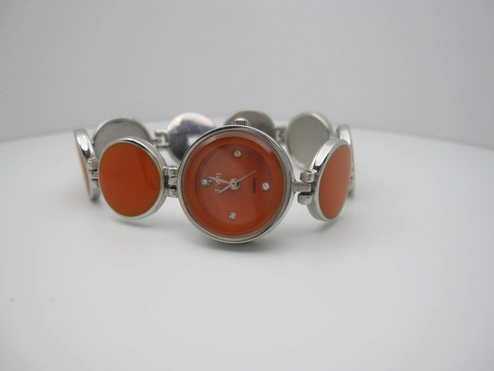 Womens Eyki Quartz Water Resistant Analog Dial Formal Watch (B70)