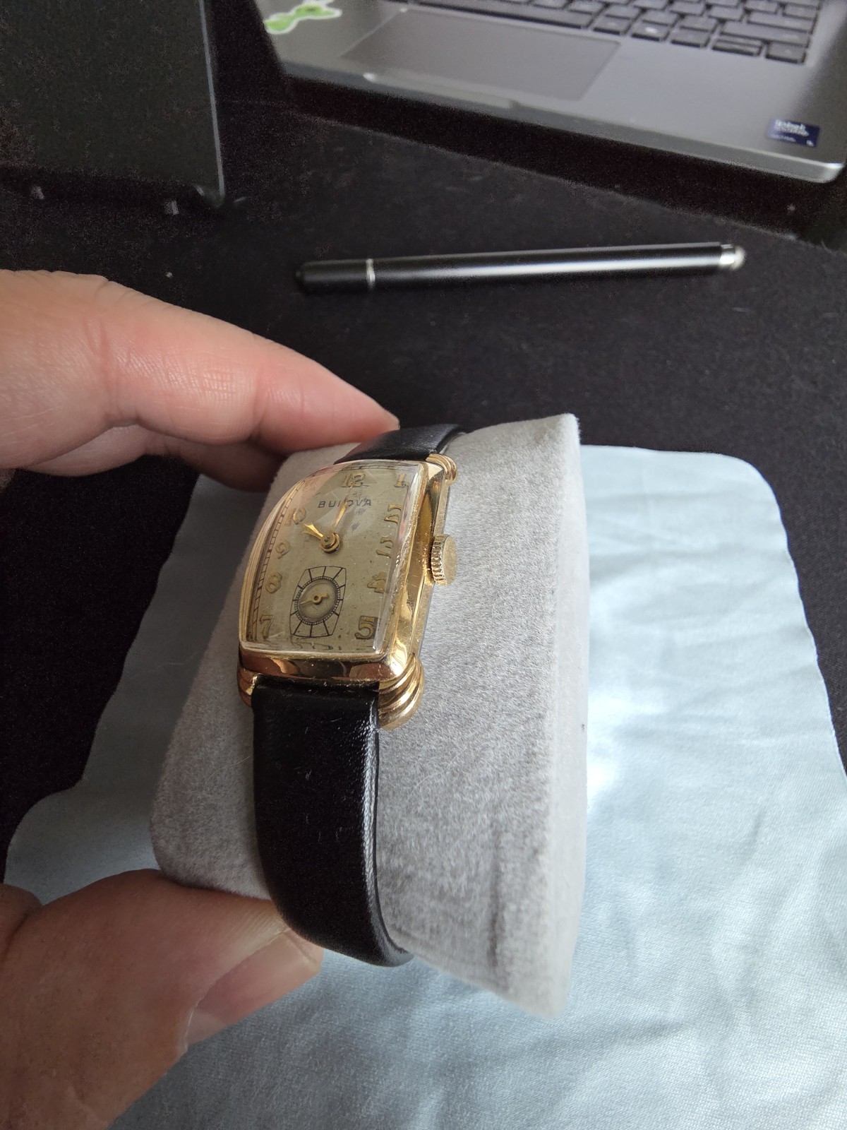 Bulova Senator 8AE Mvt Yellow Gold RGP 1940’s Tank Running Vintage Mens Watch