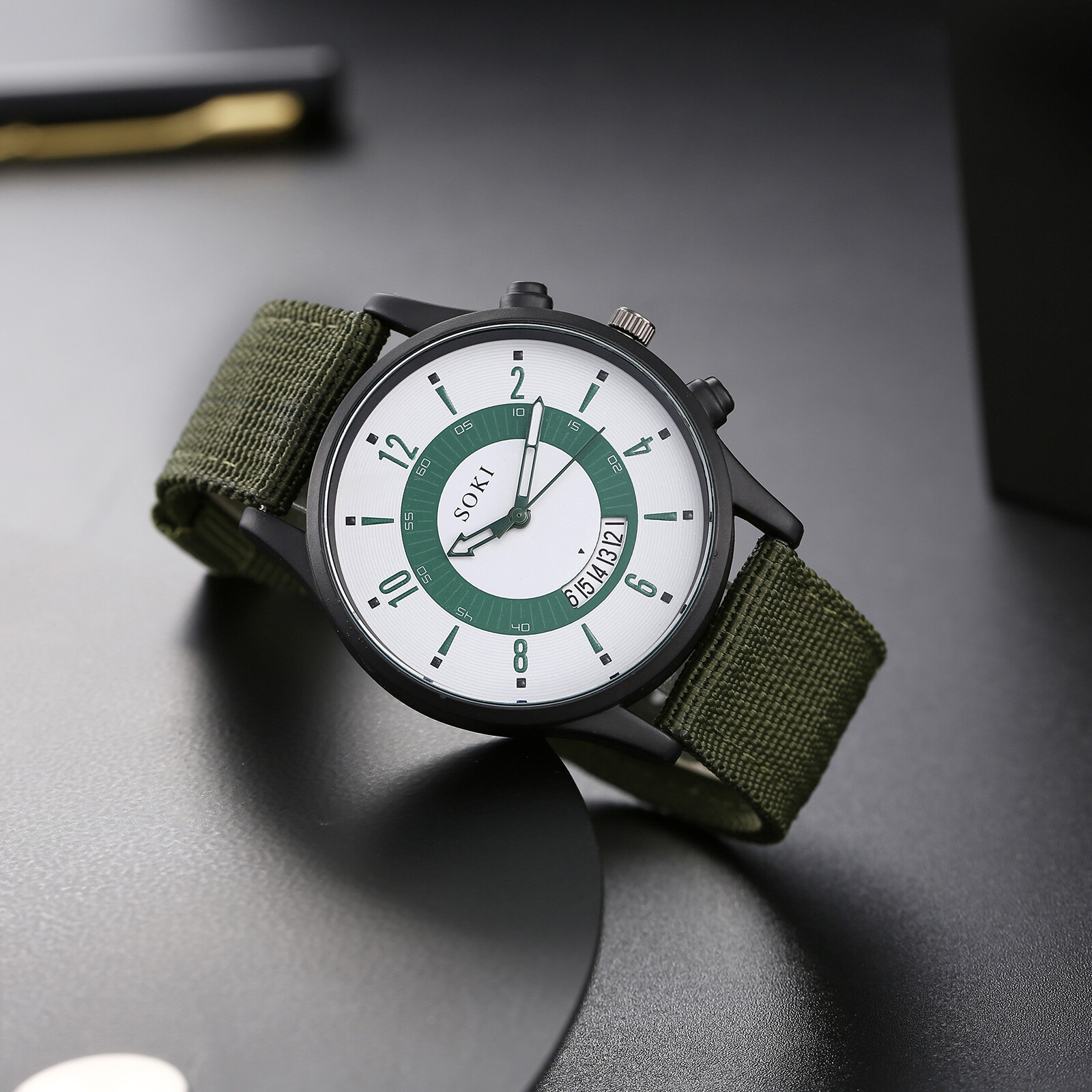 Men’s Casual Simple Arabic Numberals Dial Nylon Strap Sports Quartz Wrist Watch