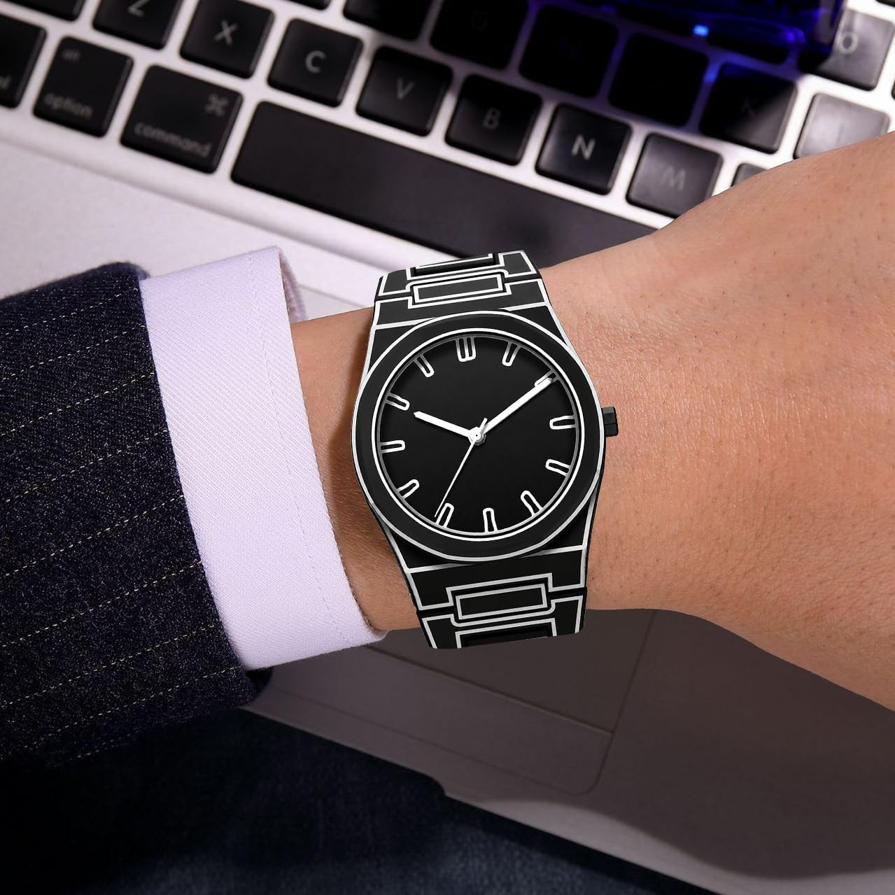Creative Unisex Sketch Anime Style Women’S Men’S Quartz Wristwatch | Personality