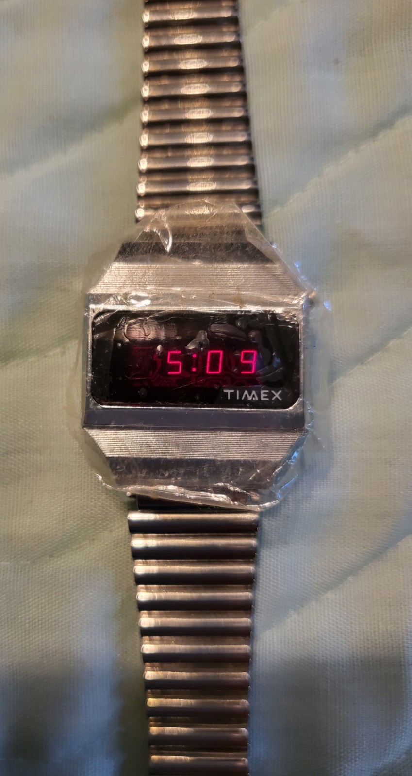 Rare Working Ladies Timex SSQ Red LED Chrome Digital Watch 1970’s **NEW IN BOX**