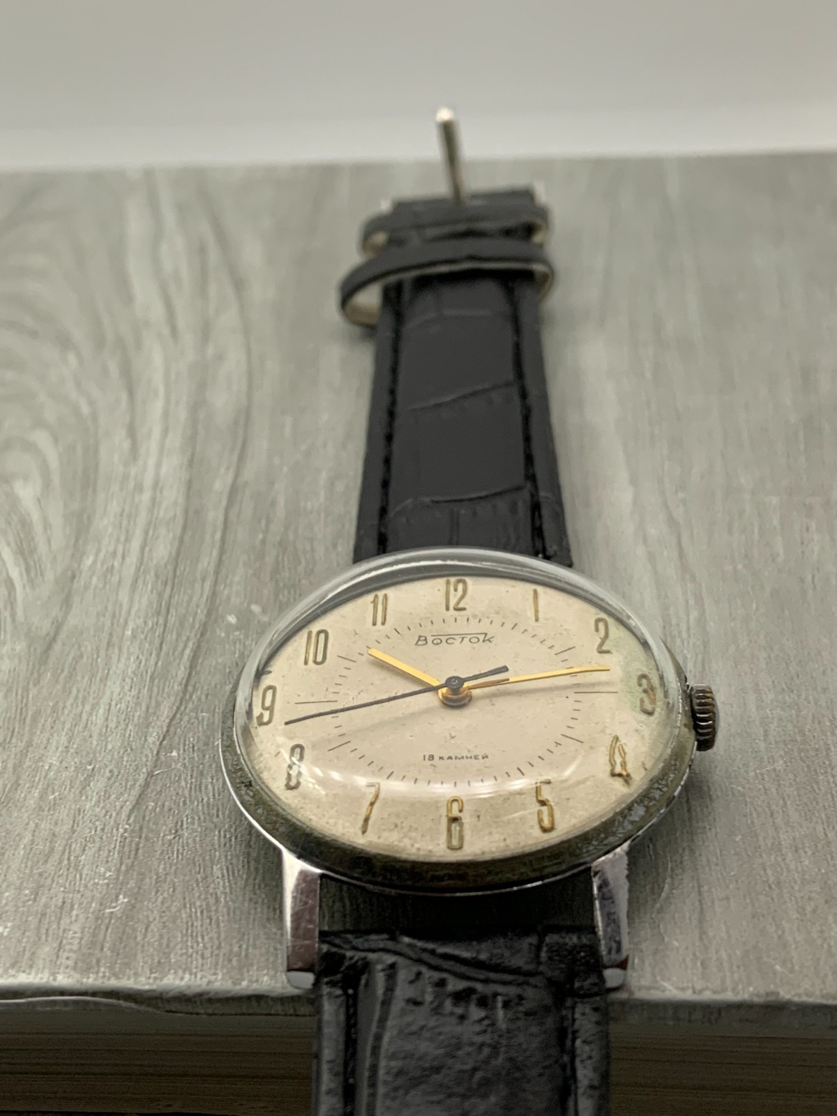 Vintage Soviet Men’s Watch Wostok CCCP Vostok 2209 Mechanical Wristwatch USSR