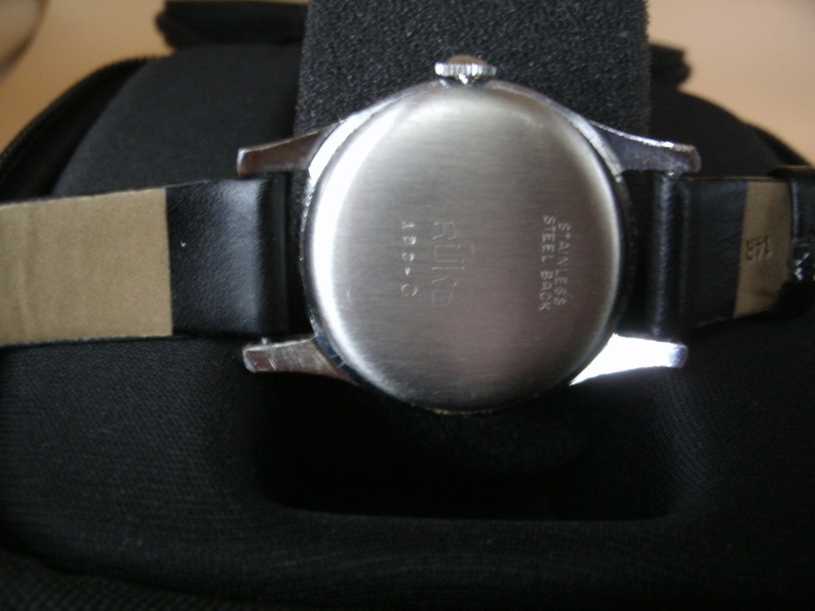 1950s Swiss Ruko triple calendar in working condition and keeping time