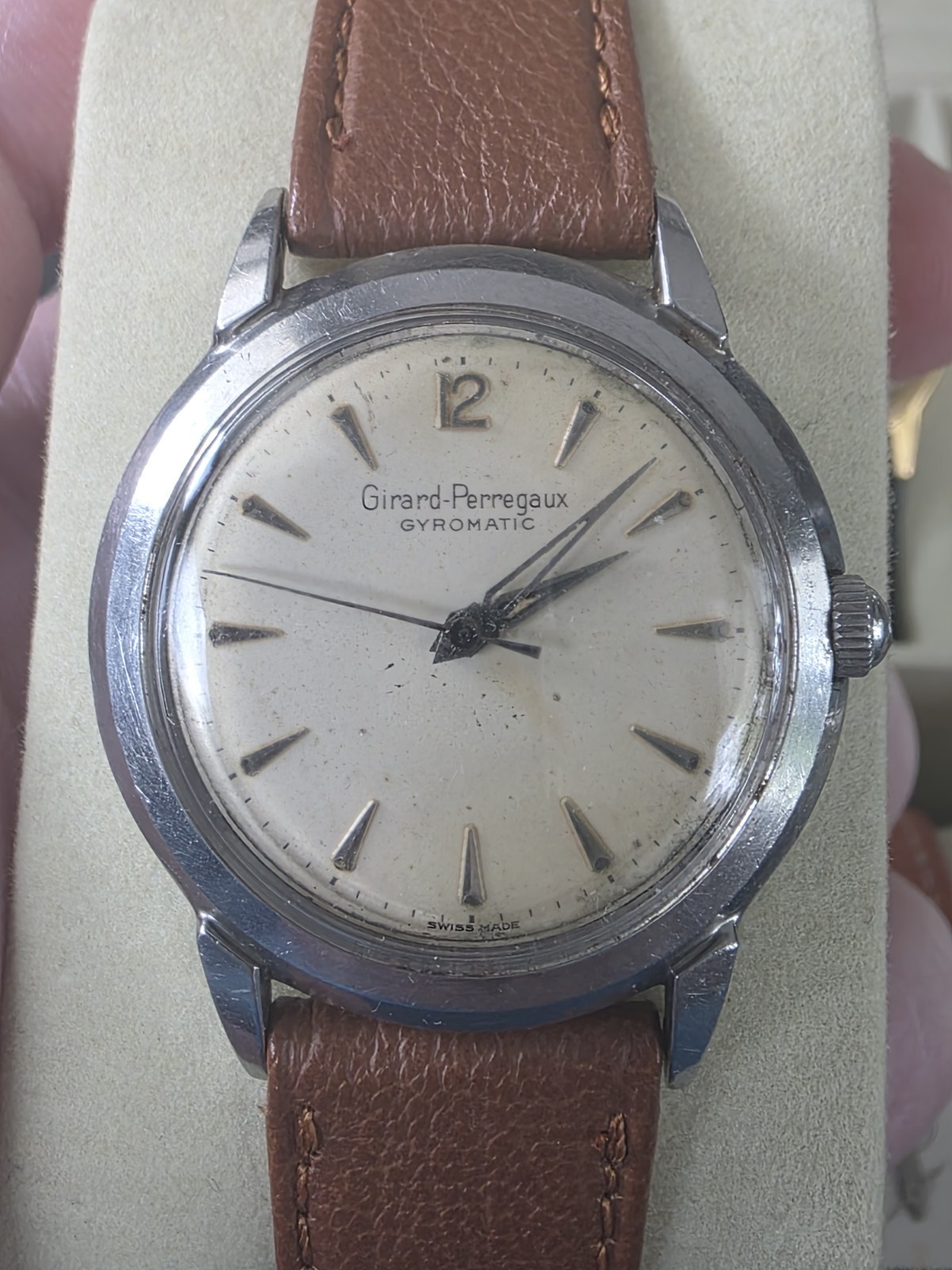 Girard-Perregaux Gyromatic Automatic 34mm 1950 Cream Dial Brown Leather Serviced