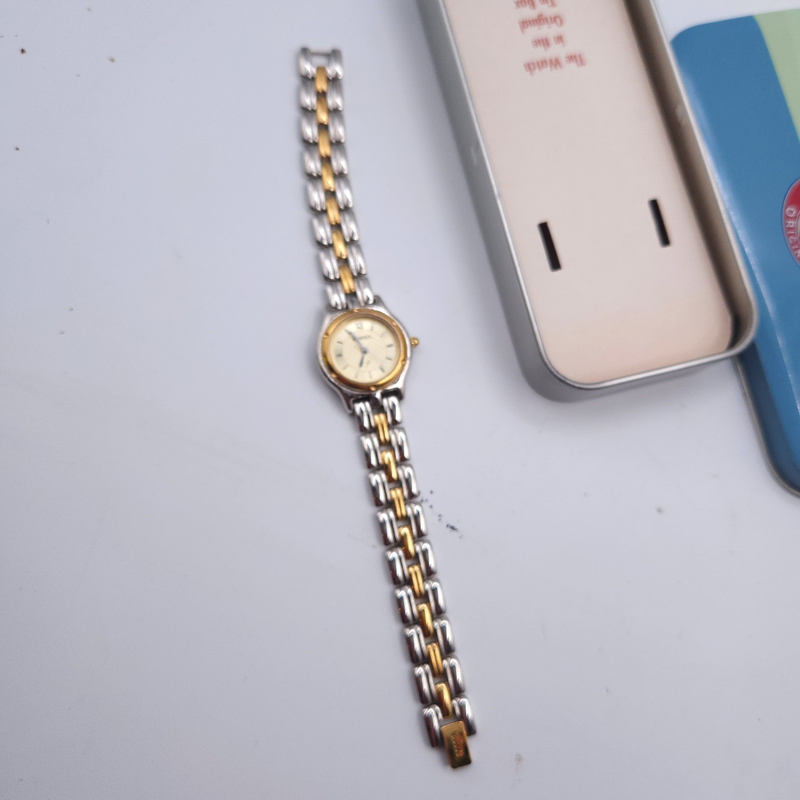 Fossil F2 ES-8775 Water Resistant Quartz Analog Ladies Watch IN OG TIN Sz. 9.5″