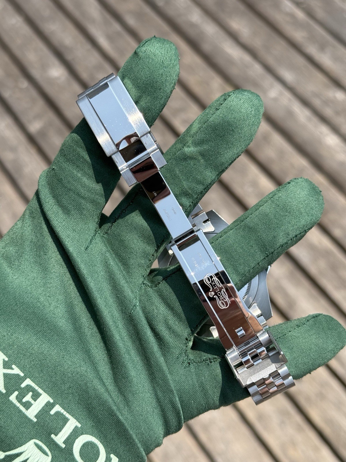 2024 Rolex GMT-Master II 40mm LHD Green/Black “Sprite” Steel Jubilee 126720VTNR