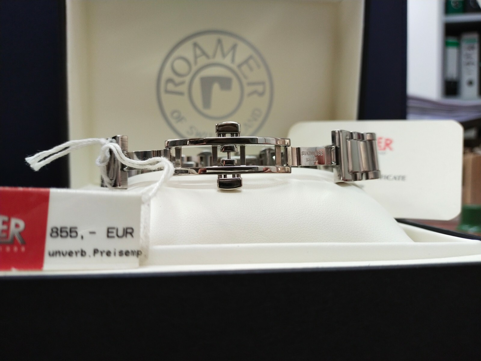 Roamer Watch Dreamline Luxury 18 Diamonds Swiss Made Folding Clasp 637.953
