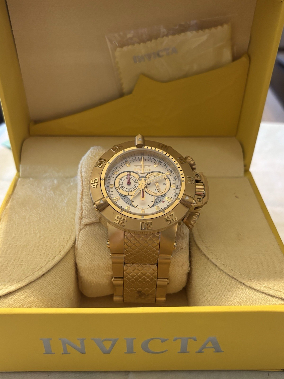 Invicta Subaqua Men’s Quartz Watch model 5406