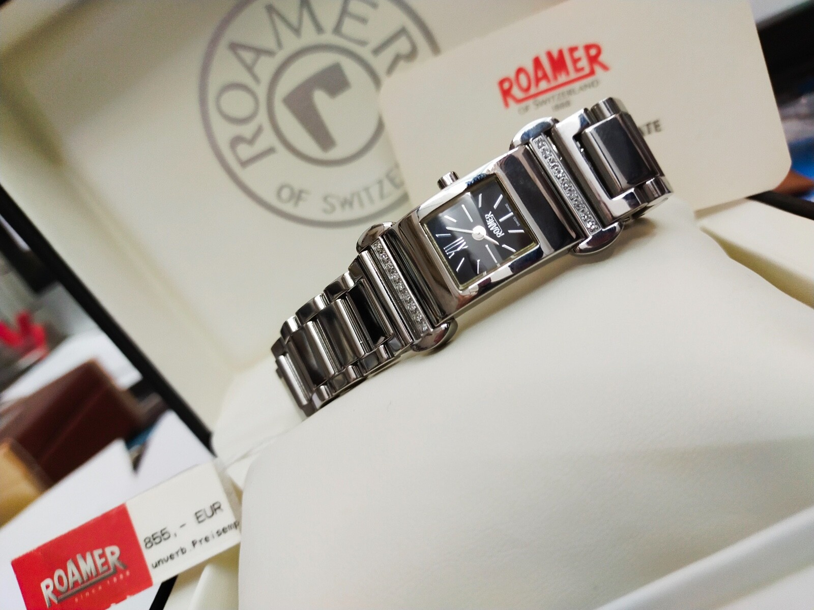 Roamer Watch Dreamline Luxury 18 Diamonds Swiss Made Folding Clasp 637.953