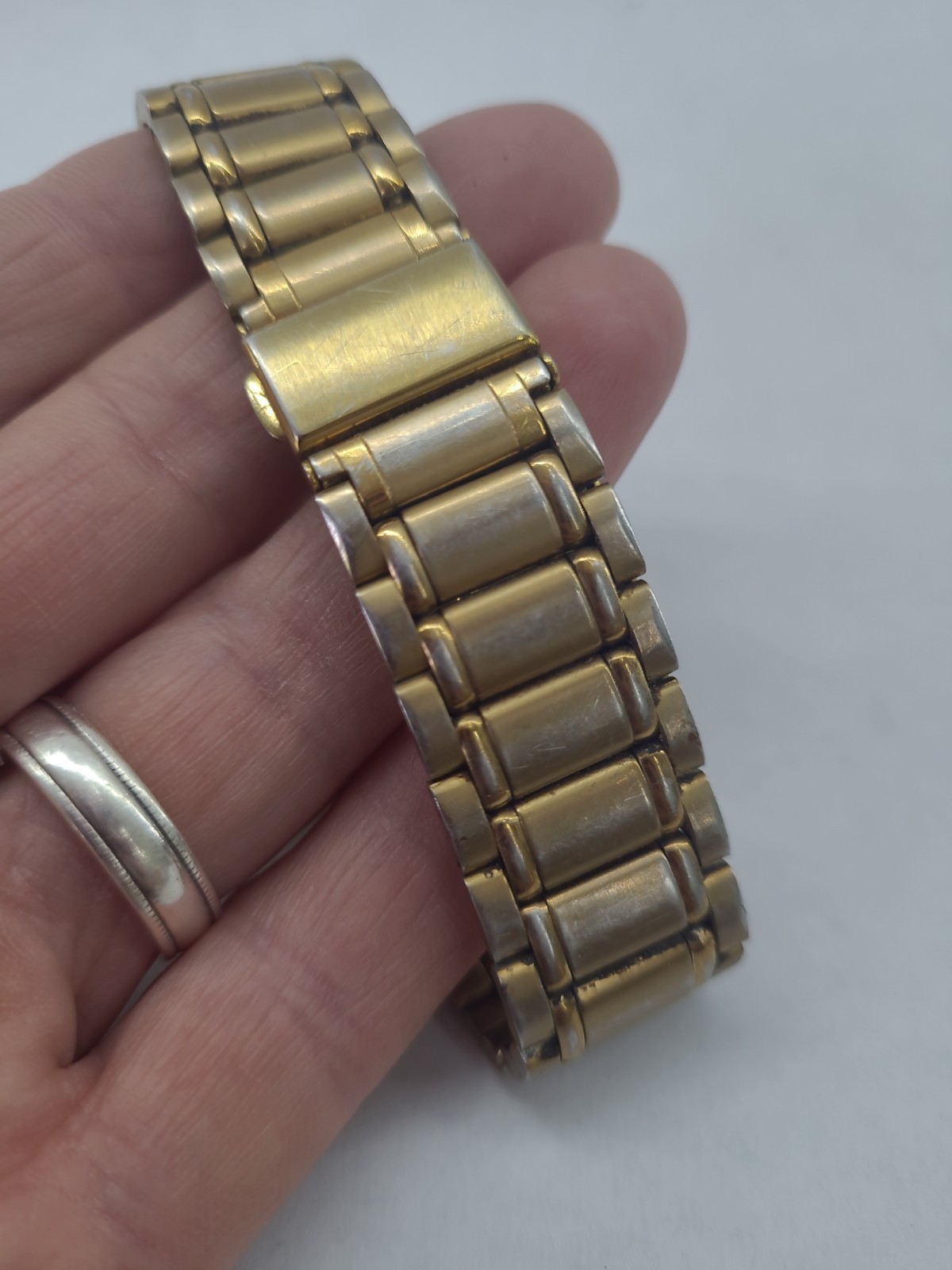 Vintage Seiko 5T52-6A29 World Timer GMT Alarm Gold Tone 37.5mm Watch