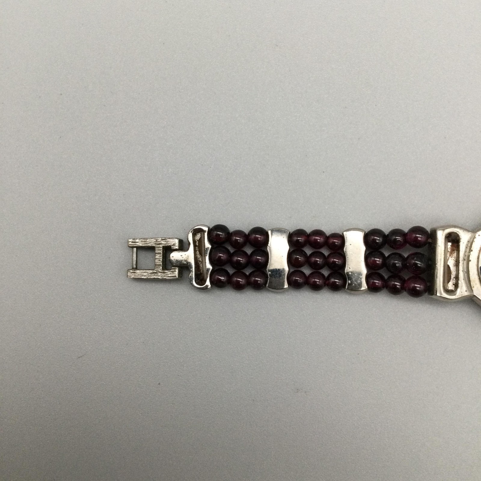 Avon Womens Watch 23mm Marcasite Red Bead Bracelet Silver Tone New Battery 6.5″