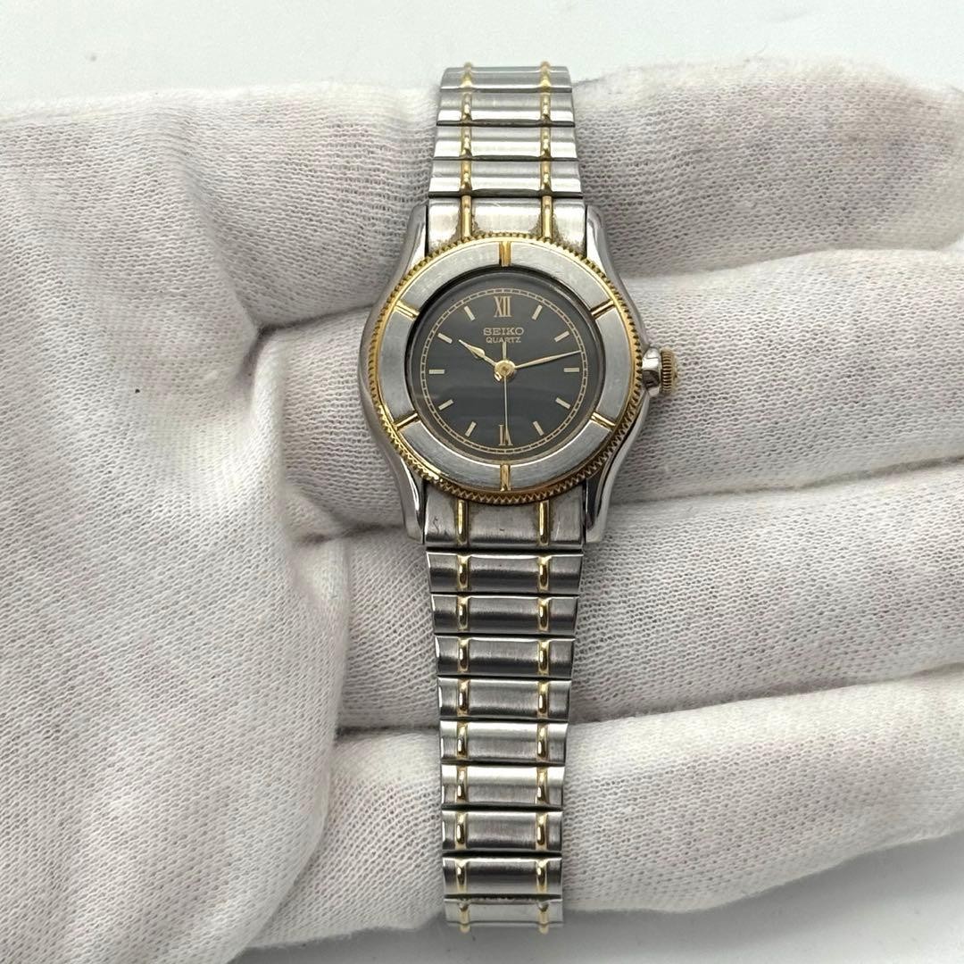Excellent condition, fully functional. SEIKO quartz women’s watch with new b