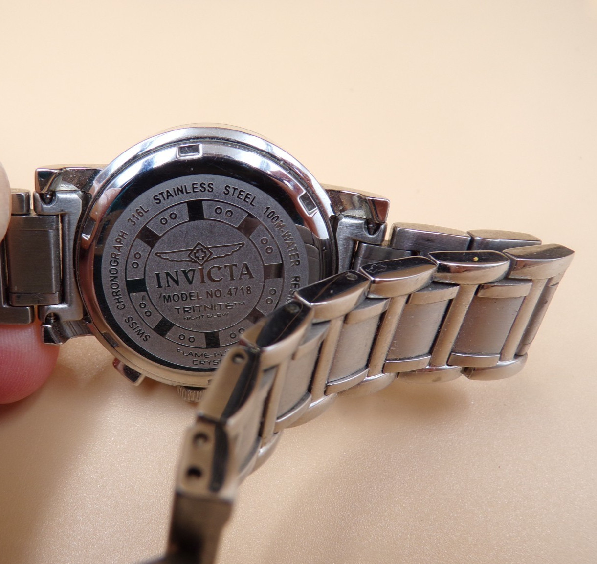 INVICTA CHRONOGRAPH WATCH MODEL 4718 MOTHER OF PEARL DIAL LADIES’