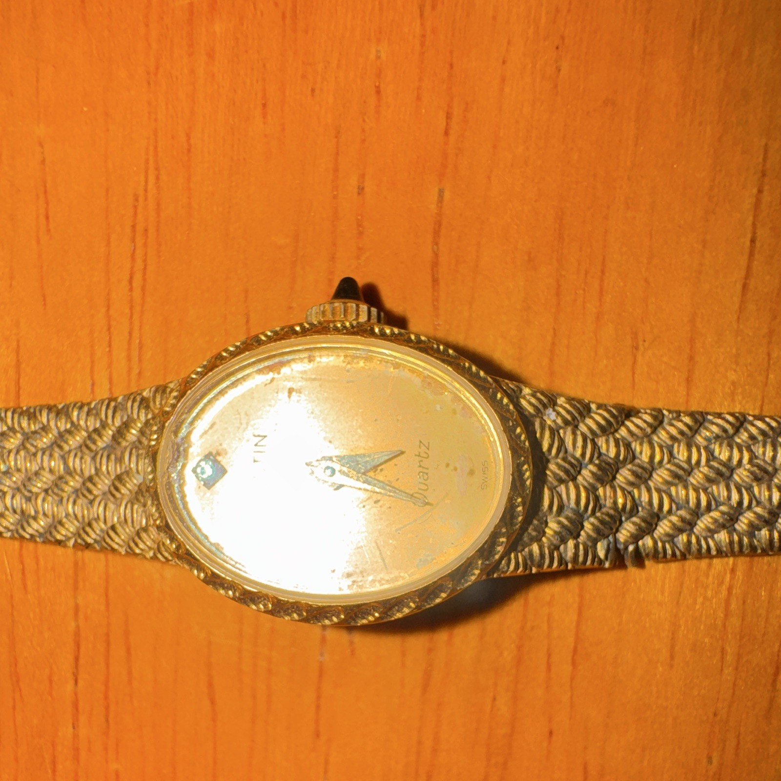 Austin Quartz Women’s Oval Gold-Tone Analog Bracelet Wristwatch