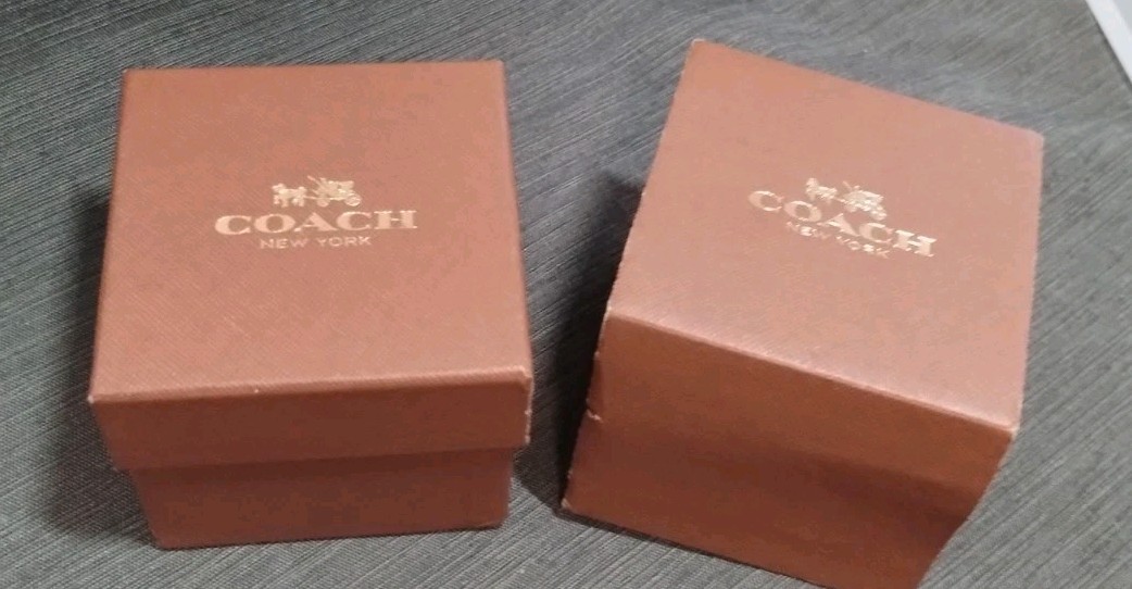 Coach Tank Style Quartz Watch W503B Date Window Brown Crocodile Embossed Leather