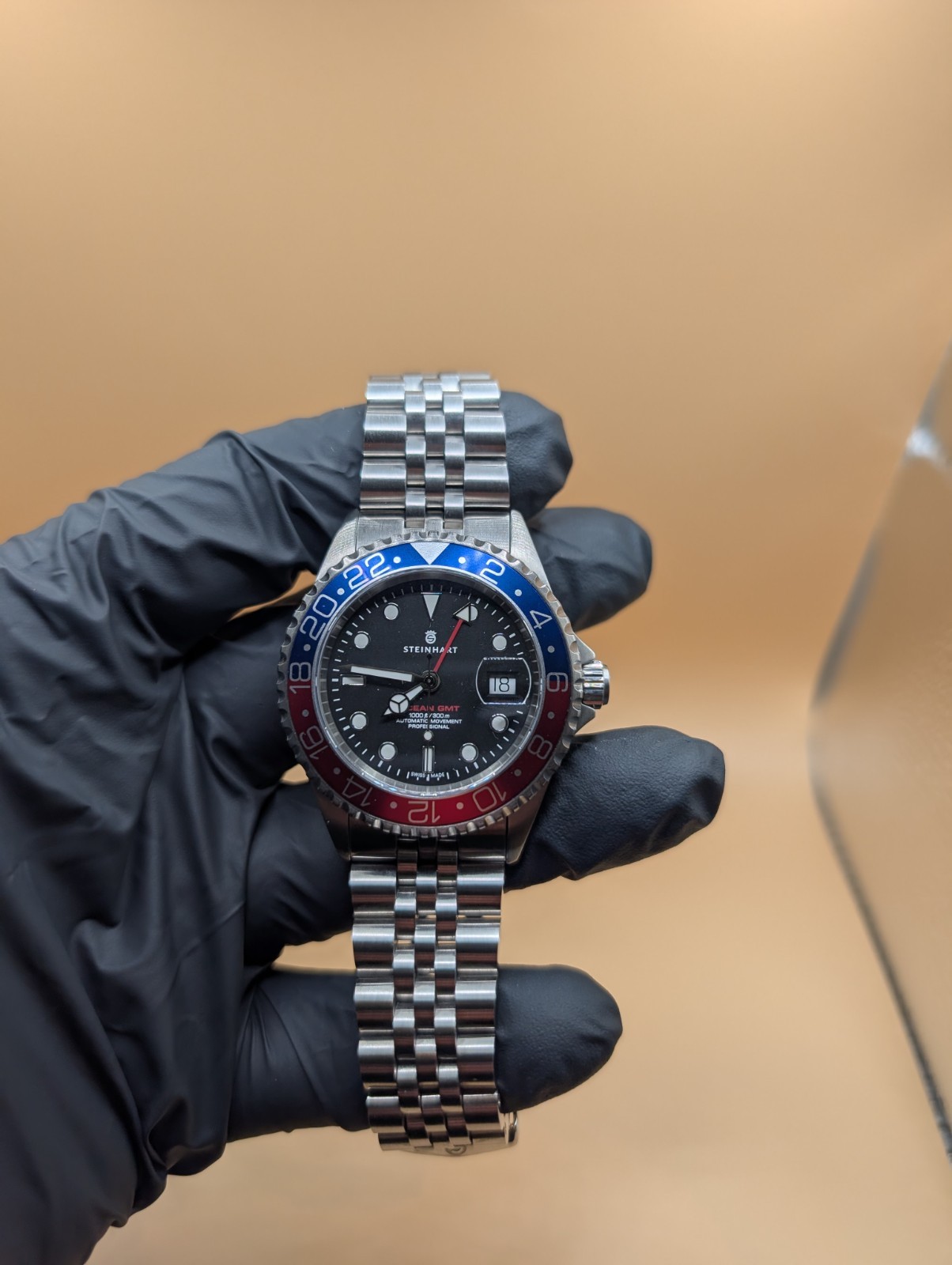 STEINHART OCEAN ONE GMT ”PEPSI“ SWISS ETA 2893-2 42MM WATCH BOX & PAPERS