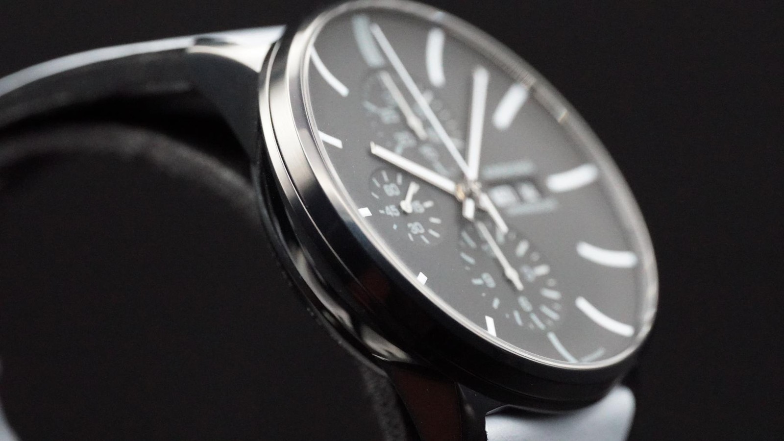 2025 Junghans FORM A Chronoscope English Date 27/4371.01 42mm