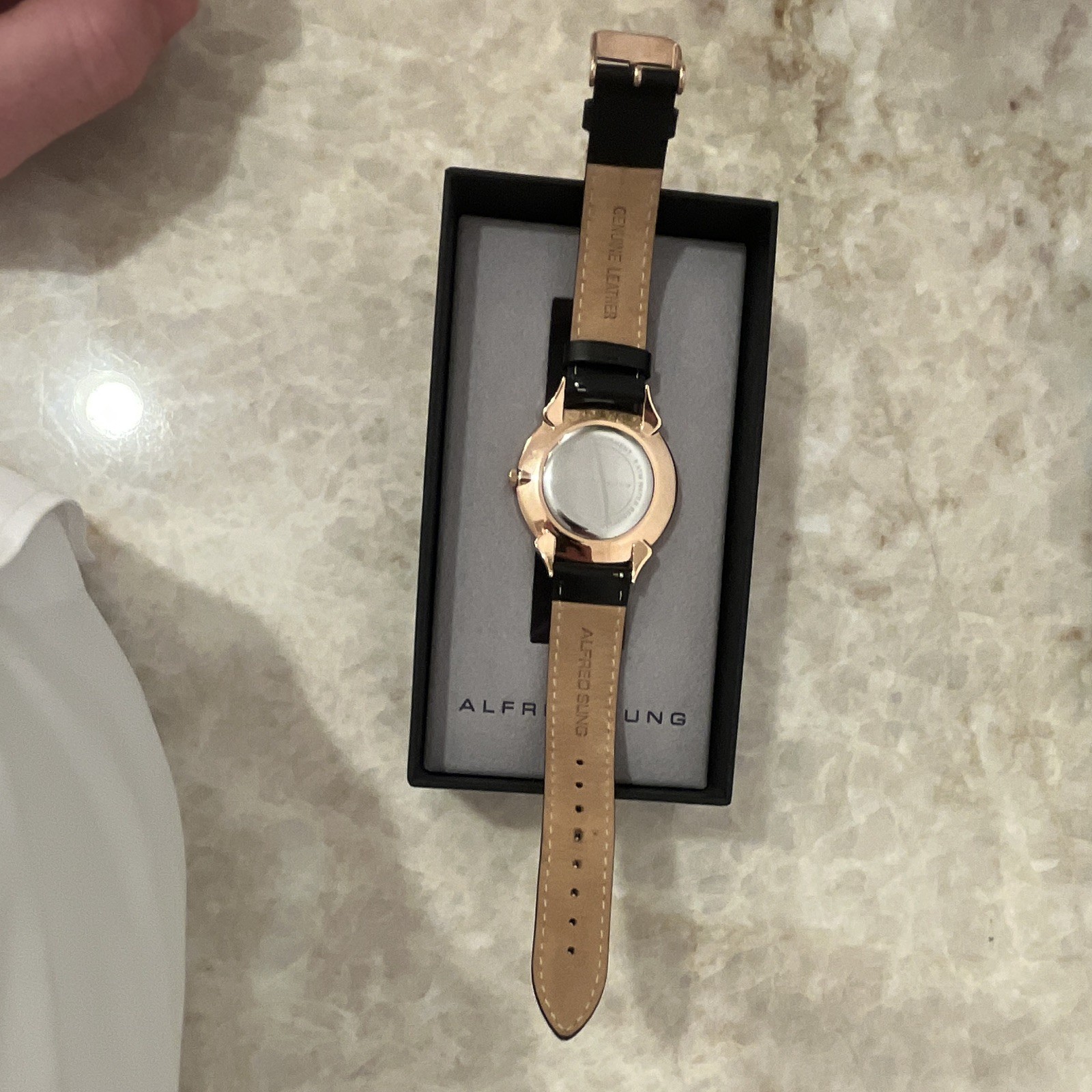 $240 ALFRED SUNG men’s Swiss Heritage 42 MM x 10MM