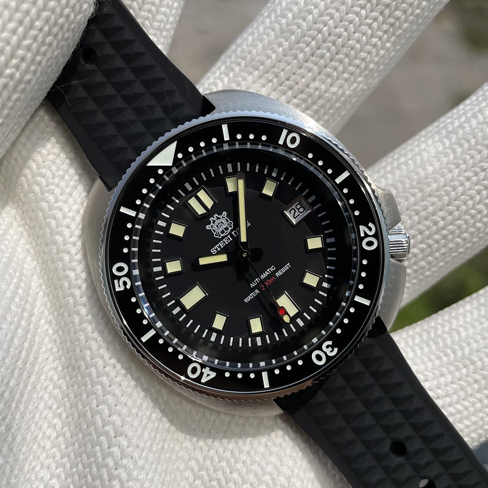 Steeldive SD1970 Turtle Captain Willard V2 NH35 Seiko Sapphire Diving Watch